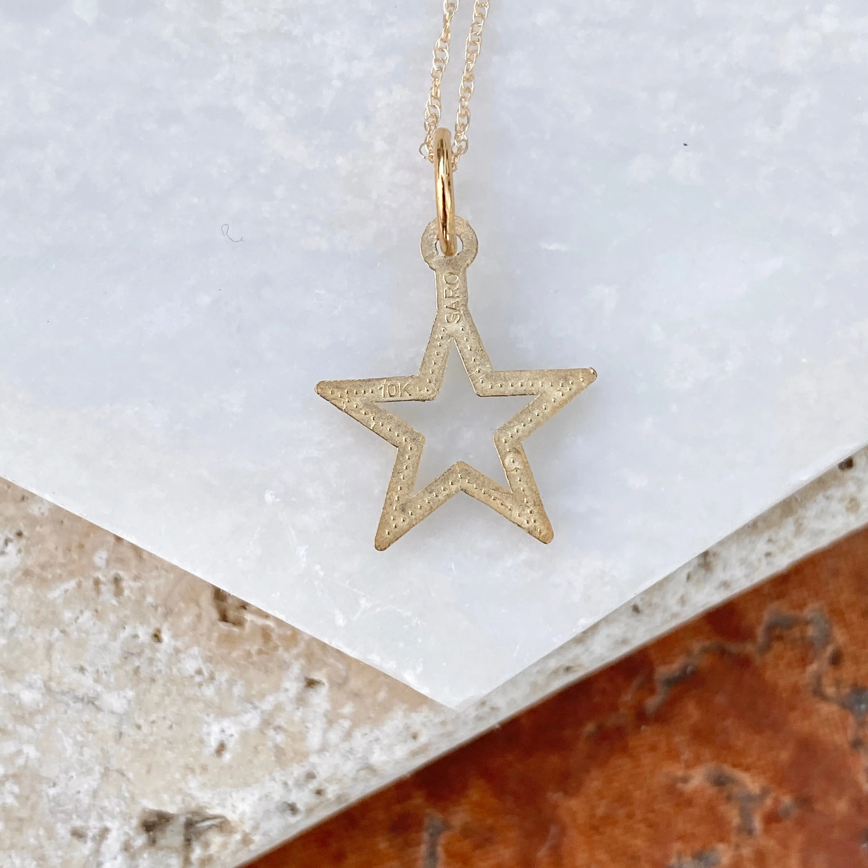 10KT Yellow Gold Diamond-Cut Star Pendant Chain Necklace
