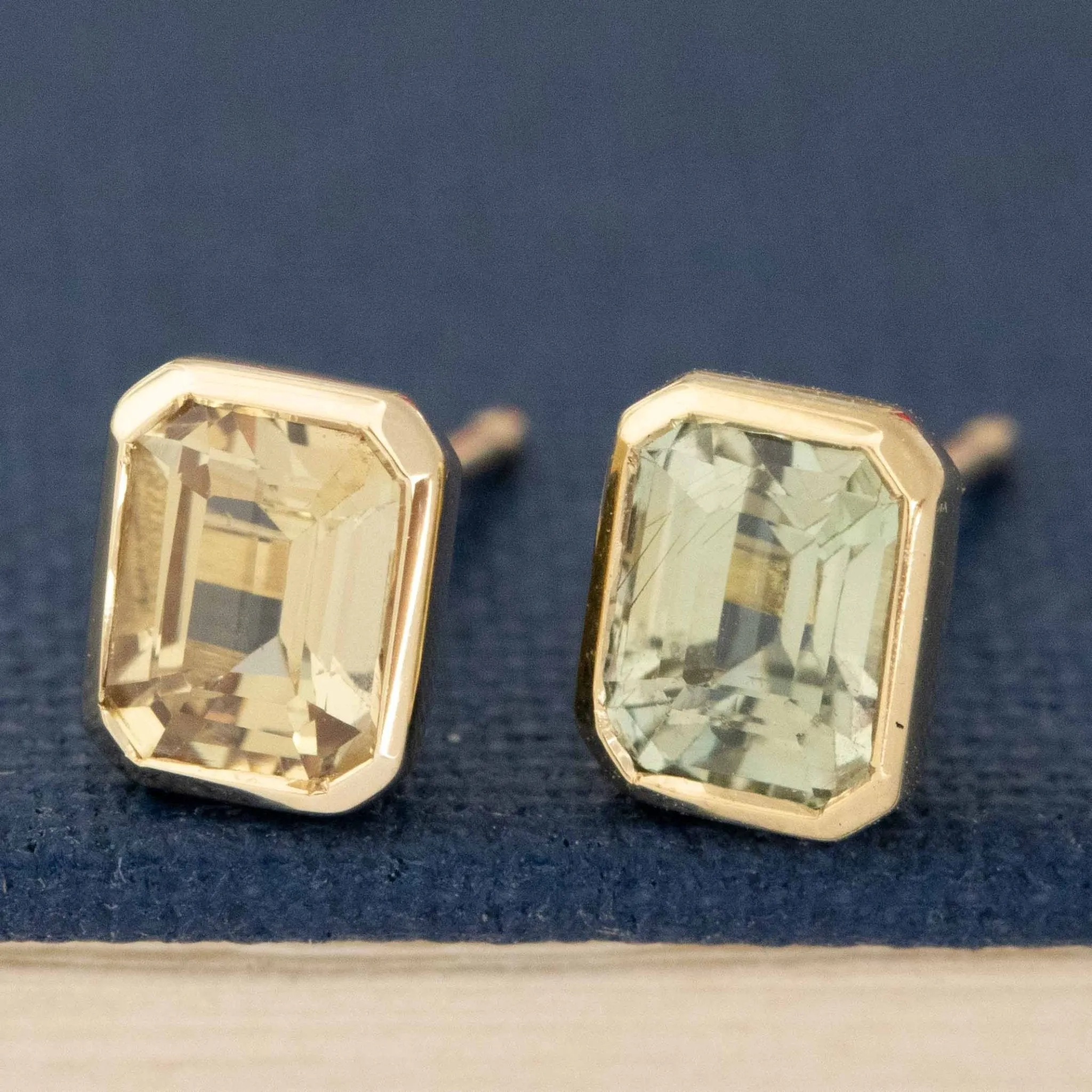 1.26ctw Sapphire Bezel Stud Earrings
