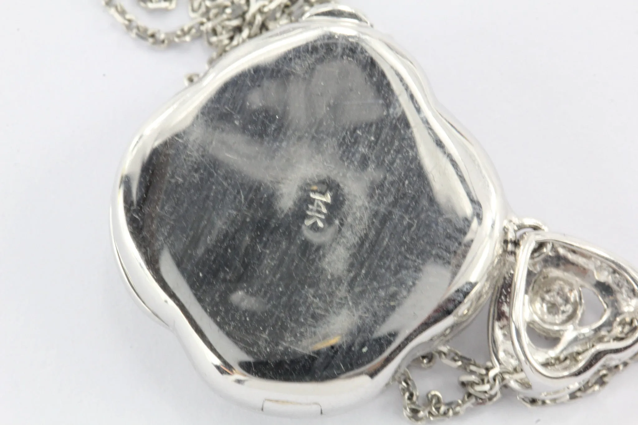 14K White Gold 1/4 CTW Diamond Pierced Locket Pendant Necklace