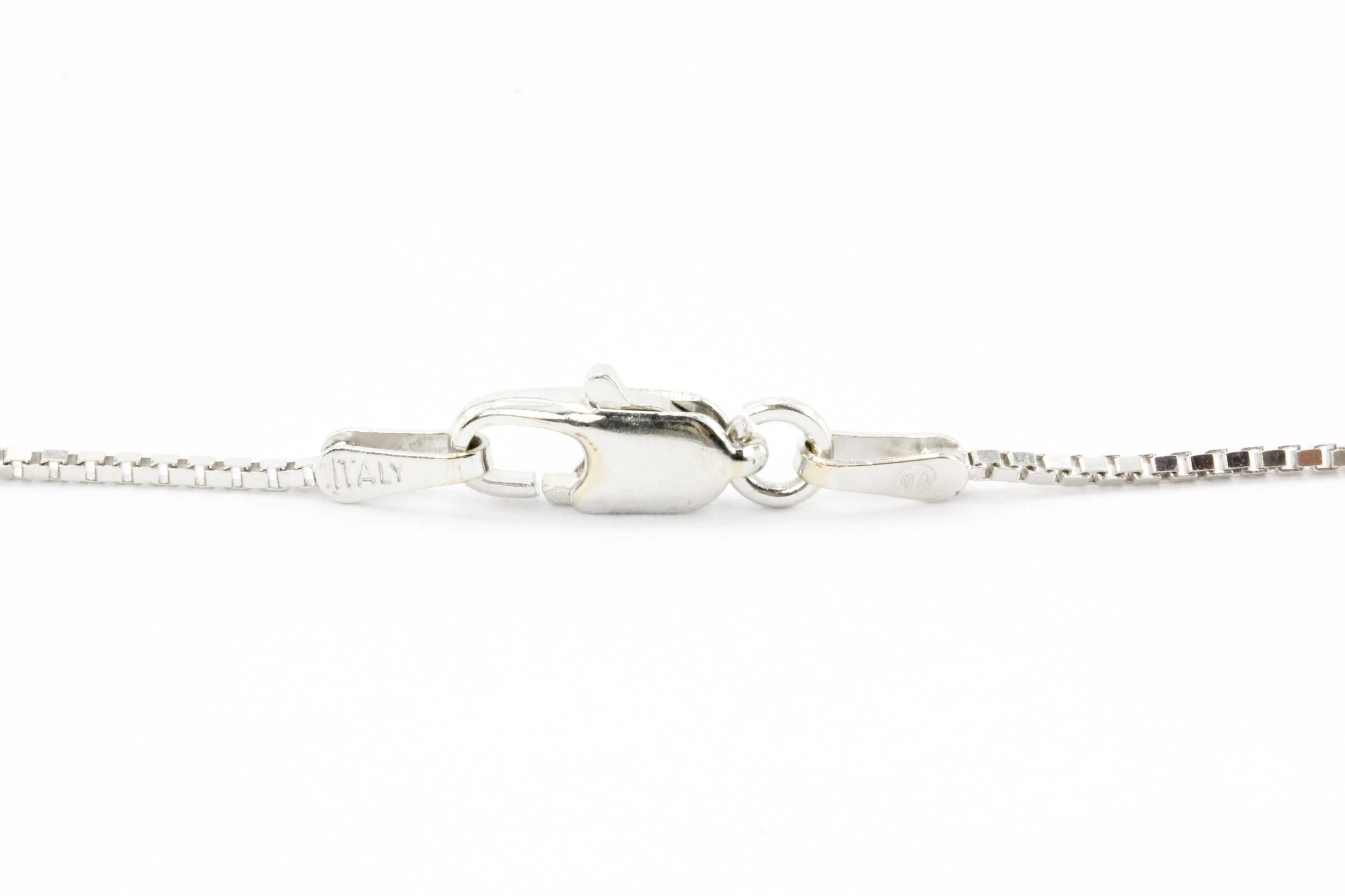 18K White Gold .15 CTW Diamond Pendant Necklace