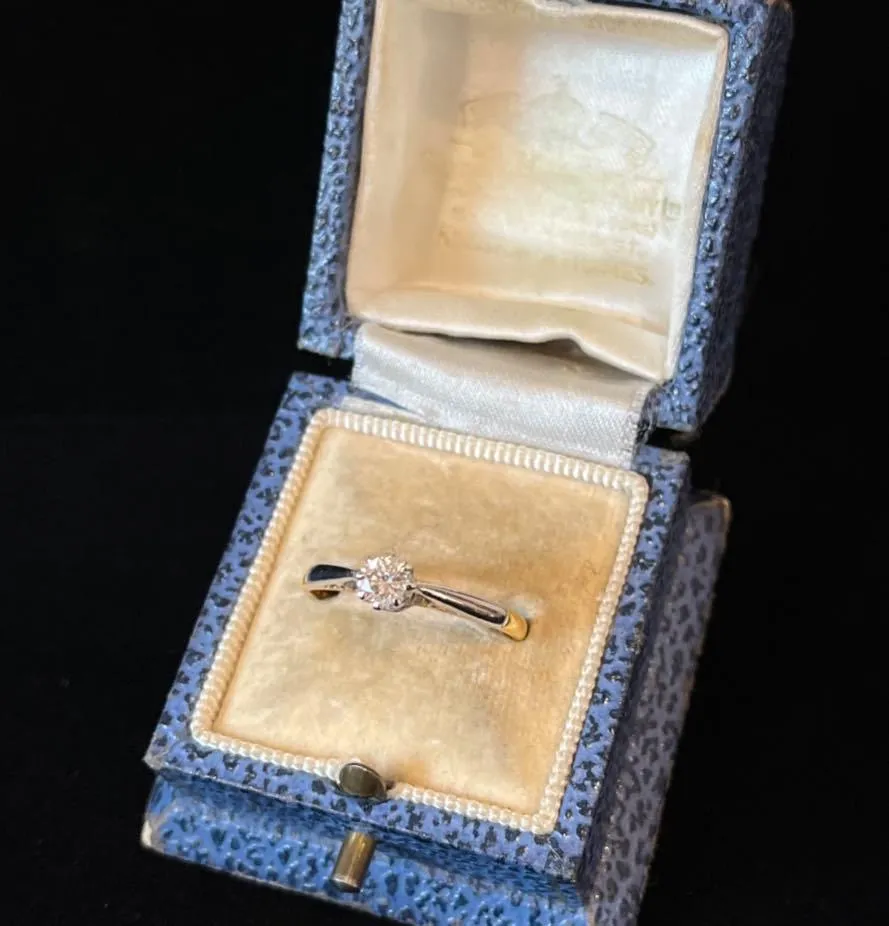 1940s Solitaire Round Brilliant Cut Diamond Ring