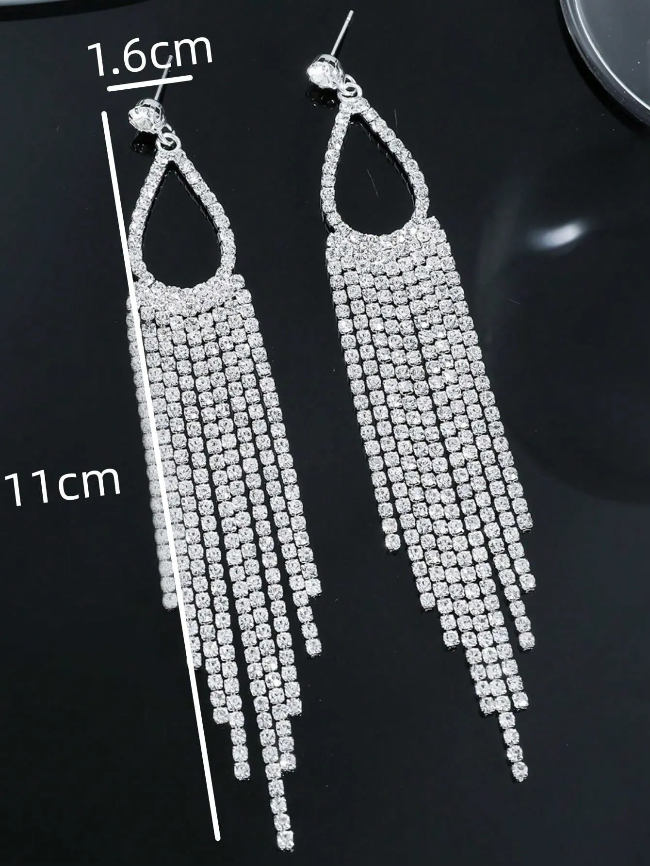 2pcs Full Diamond Geometric Decor Tassels Earrings
