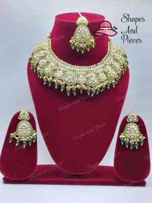 Aliya Necklace Set