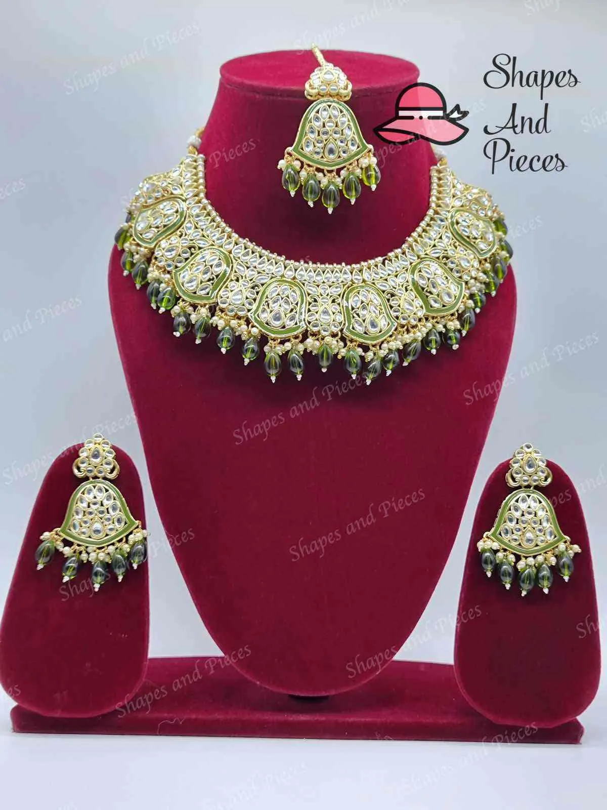 Aliya Necklace Set
