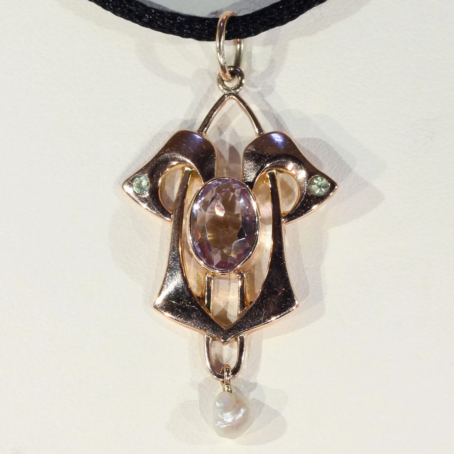 Antique Art Nouveau Pendant Amethyst Peridot Pearl