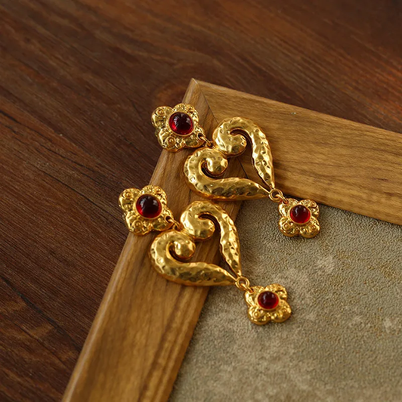 Antique Geometric Heart Red Crystals Dangle Earrings