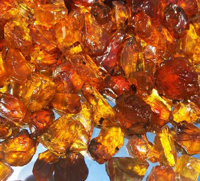 Burma Raw Amber Bermite One Killo Parcel Deal - For Faceting / Cabbing