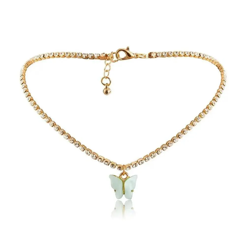 Butterfly Pendant Charm Necklace Cute Acrylic Necklace Butterfly Shape Jewelry for Women and Girls Fashion Simple Style Cute Butterfly Pedant Necklace for Women Simple Neck Collar Choker Necklace Jewelry For Women