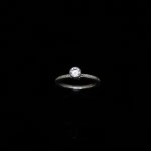Celts & Kings Ring - 3mm Round Stone - Silver