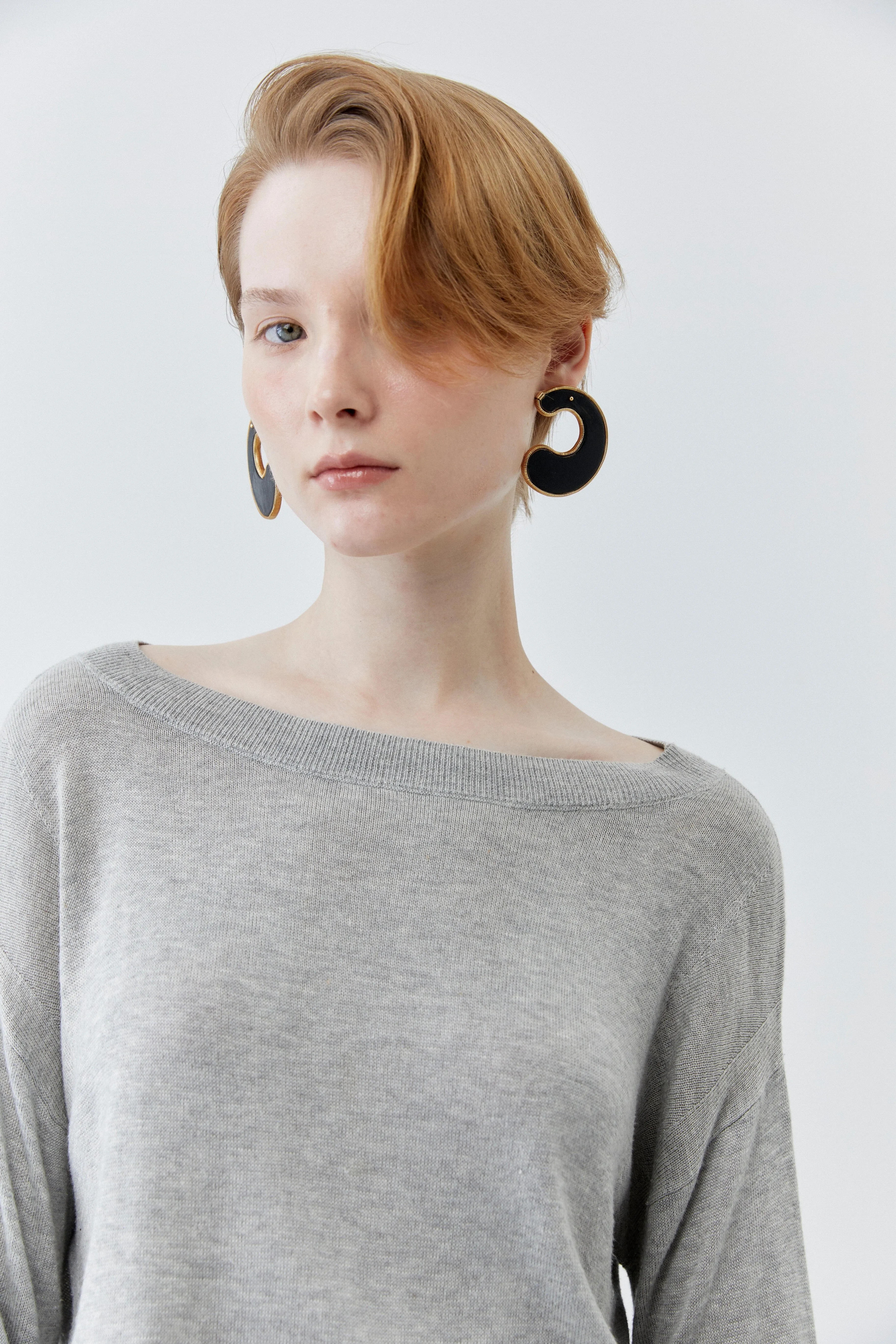 Dark Brown Gold Curve Earrings