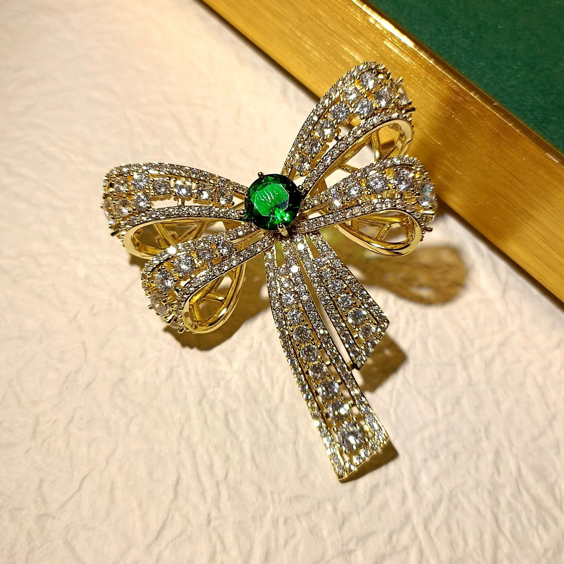 Edwardian Vintage Gold Tone Emerald and CZ Ribbon Bow Brooch Pin for Women Accessory