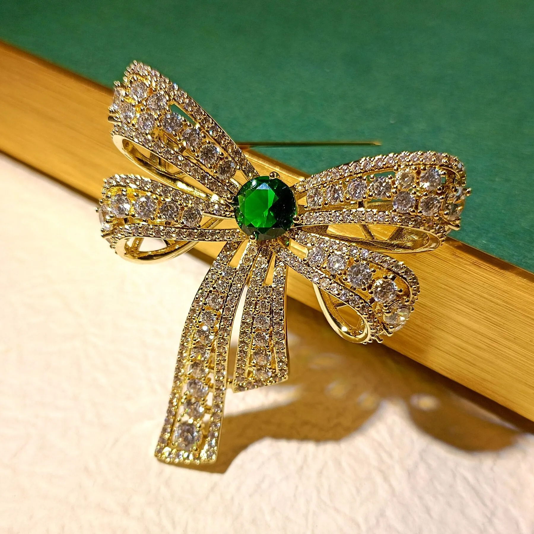 Edwardian Vintage Gold Tone Emerald and CZ Ribbon Bow Brooch Pin for Women Accessory