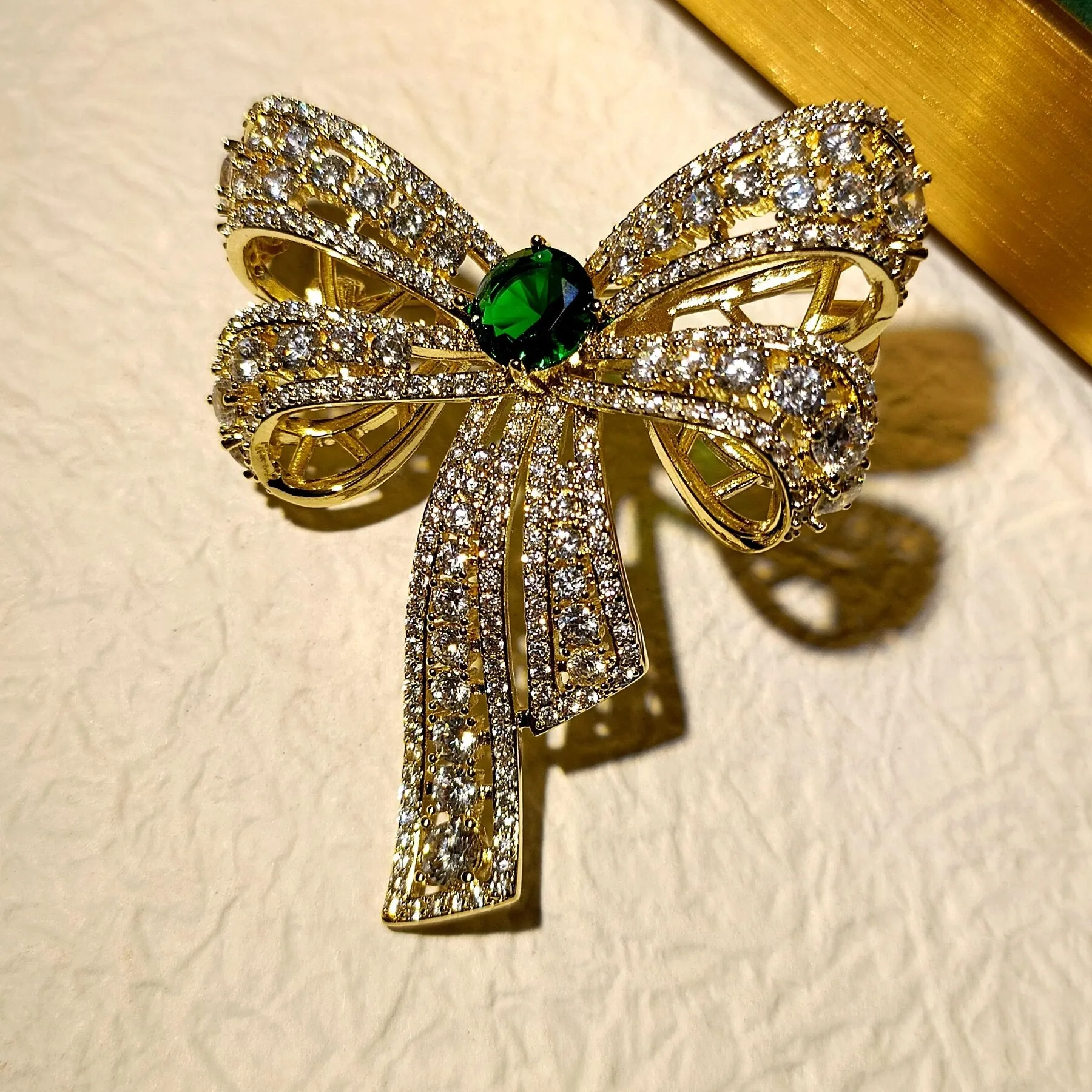 Edwardian Vintage Gold Tone Emerald and CZ Ribbon Bow Brooch Pin for Women Accessory