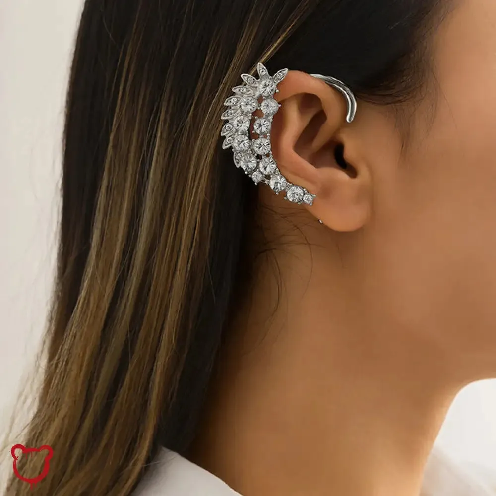Elf Earrings in Dark Theme