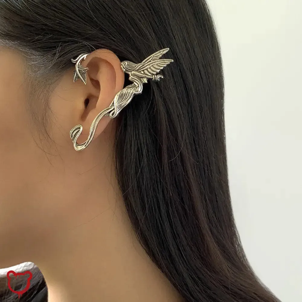 Elf Earrings in Dark Theme