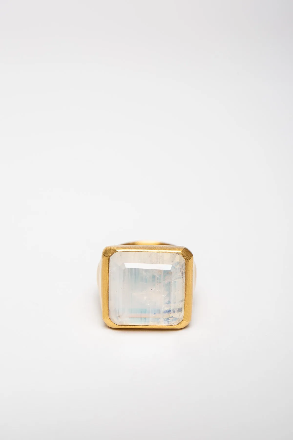 ELI HALILI | 22K SQUARE MOONSTONE RING