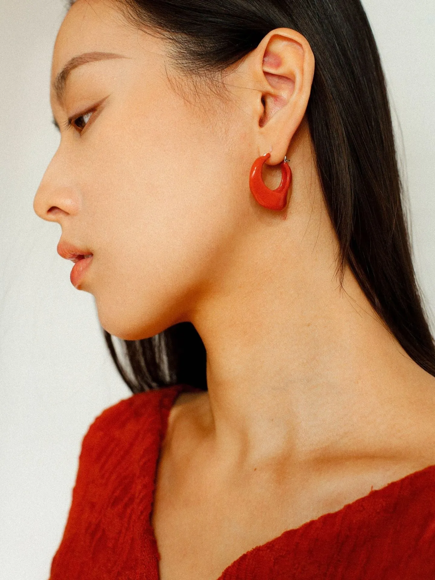 Enamel Twisted Geometric Hoop Earrings