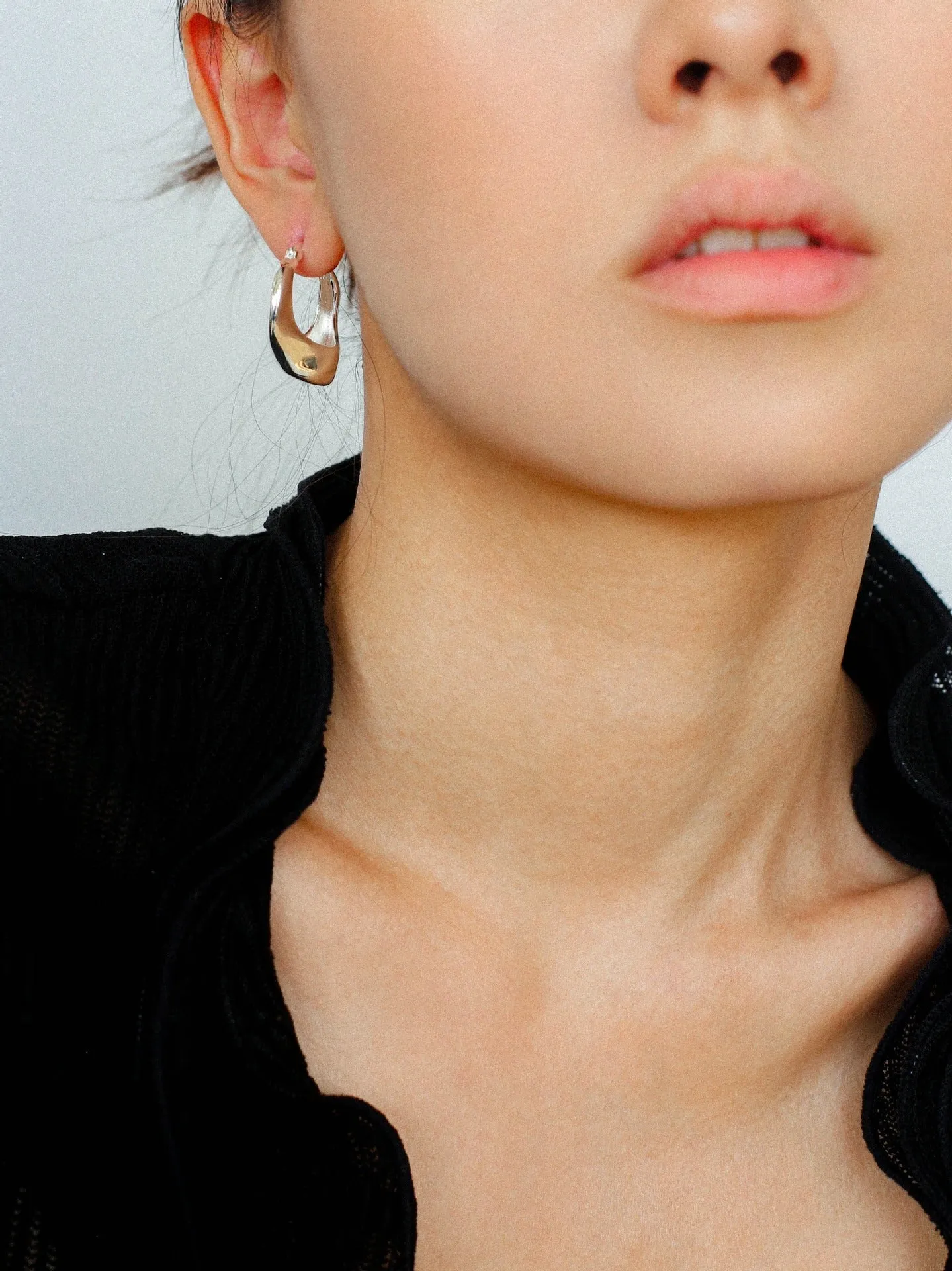 Enamel Twisted Geometric Hoop Earrings