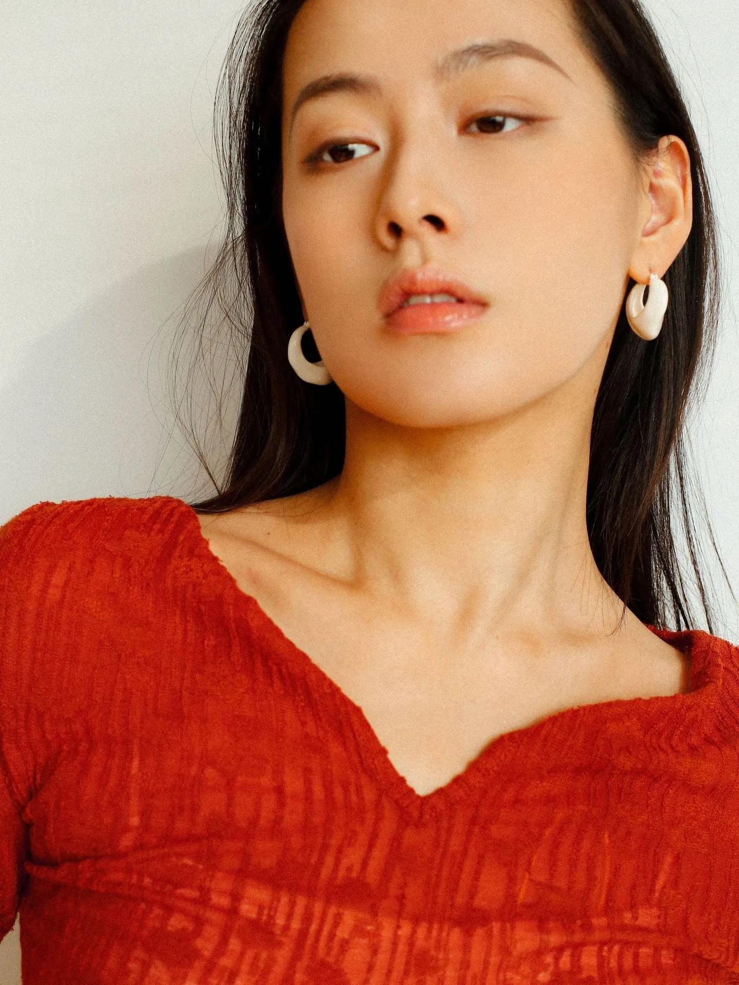 Enamel Twisted Geometric Hoop Earrings