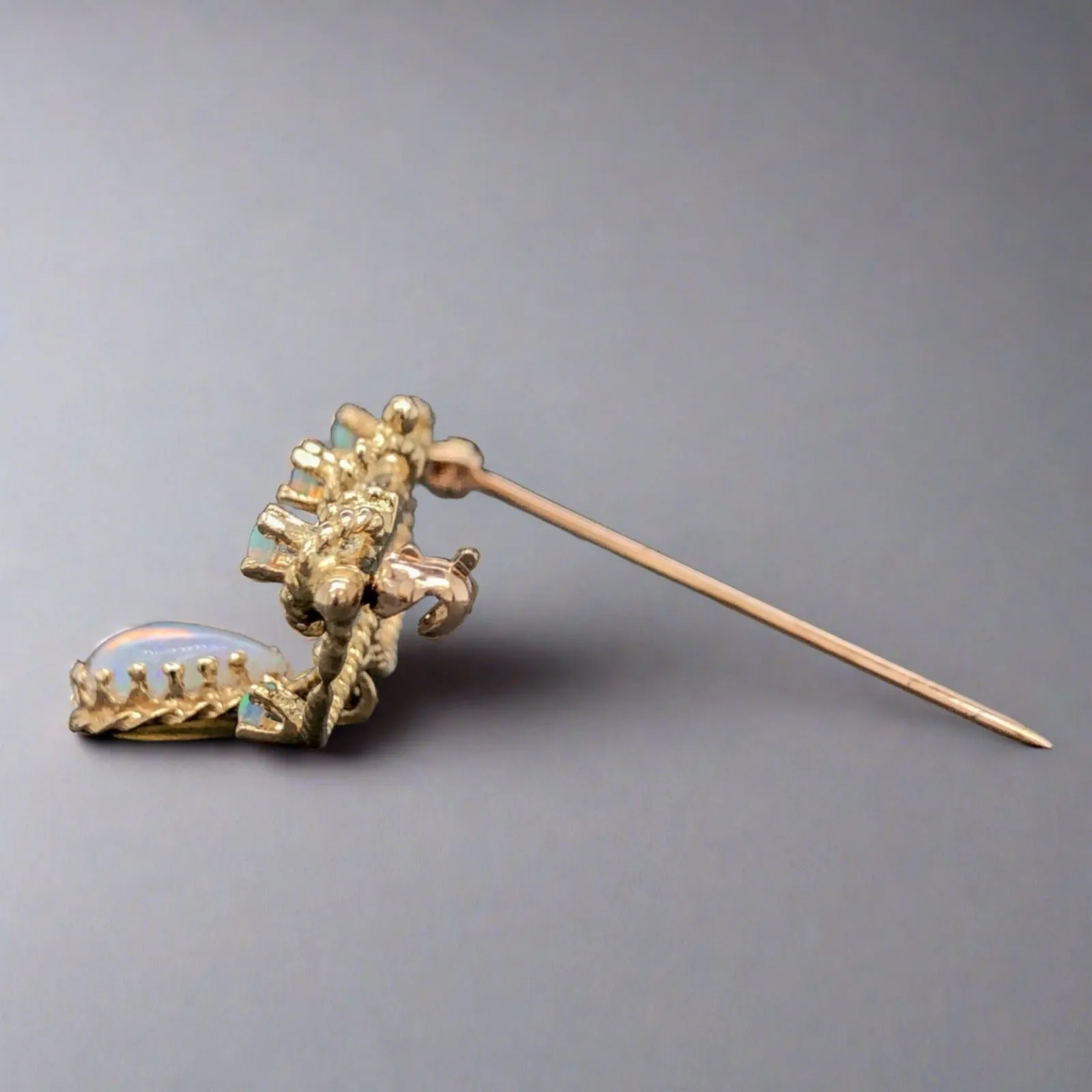Estate 14K Y Gold 1.06cttw Opal Brooch