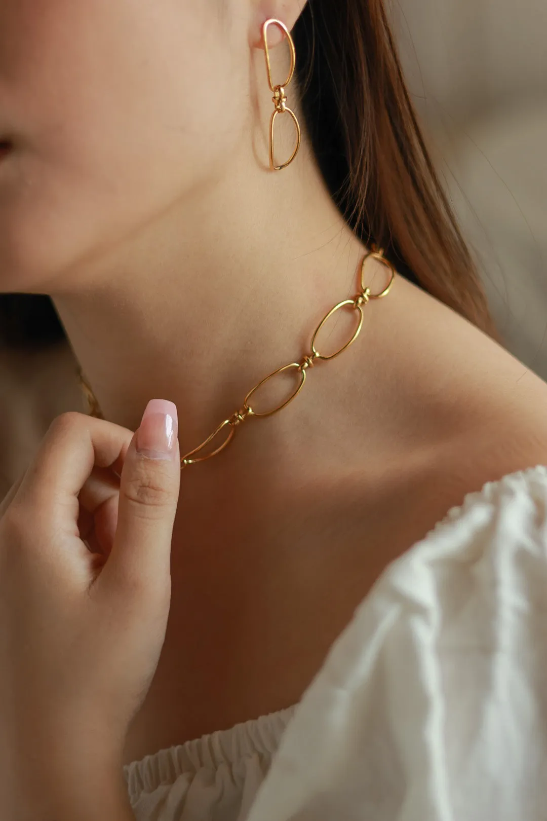 French Oval Choker Necklace