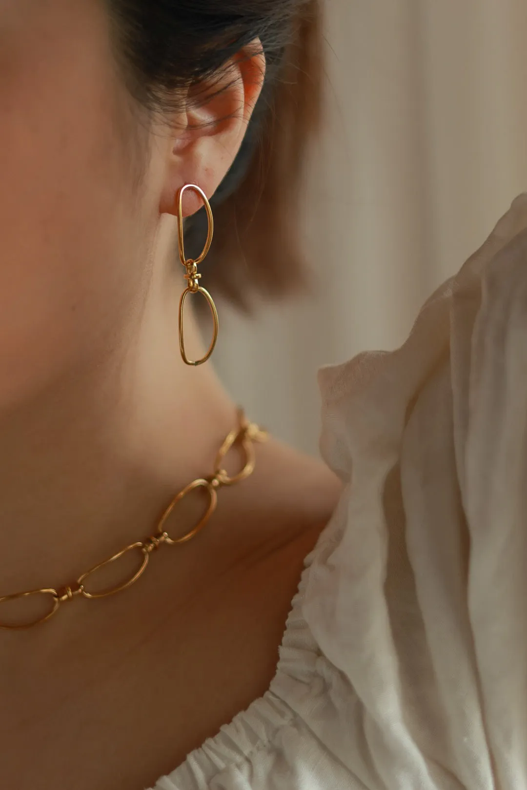 French Oval Choker Necklace