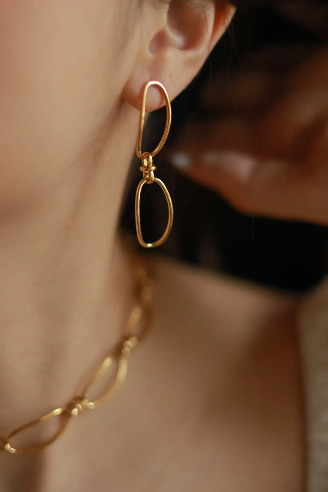 French Oval Choker Necklace