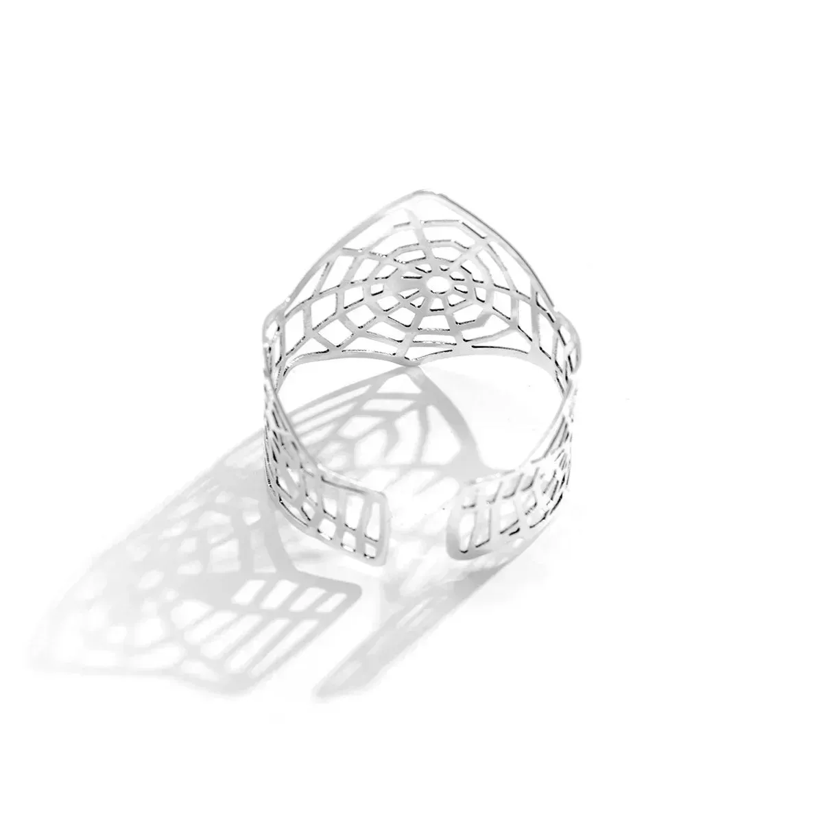 French Simple Design Open Smooth Bracelet Small Vintage Hollow Out Leaf Charm Bracelet for Women Jewelry