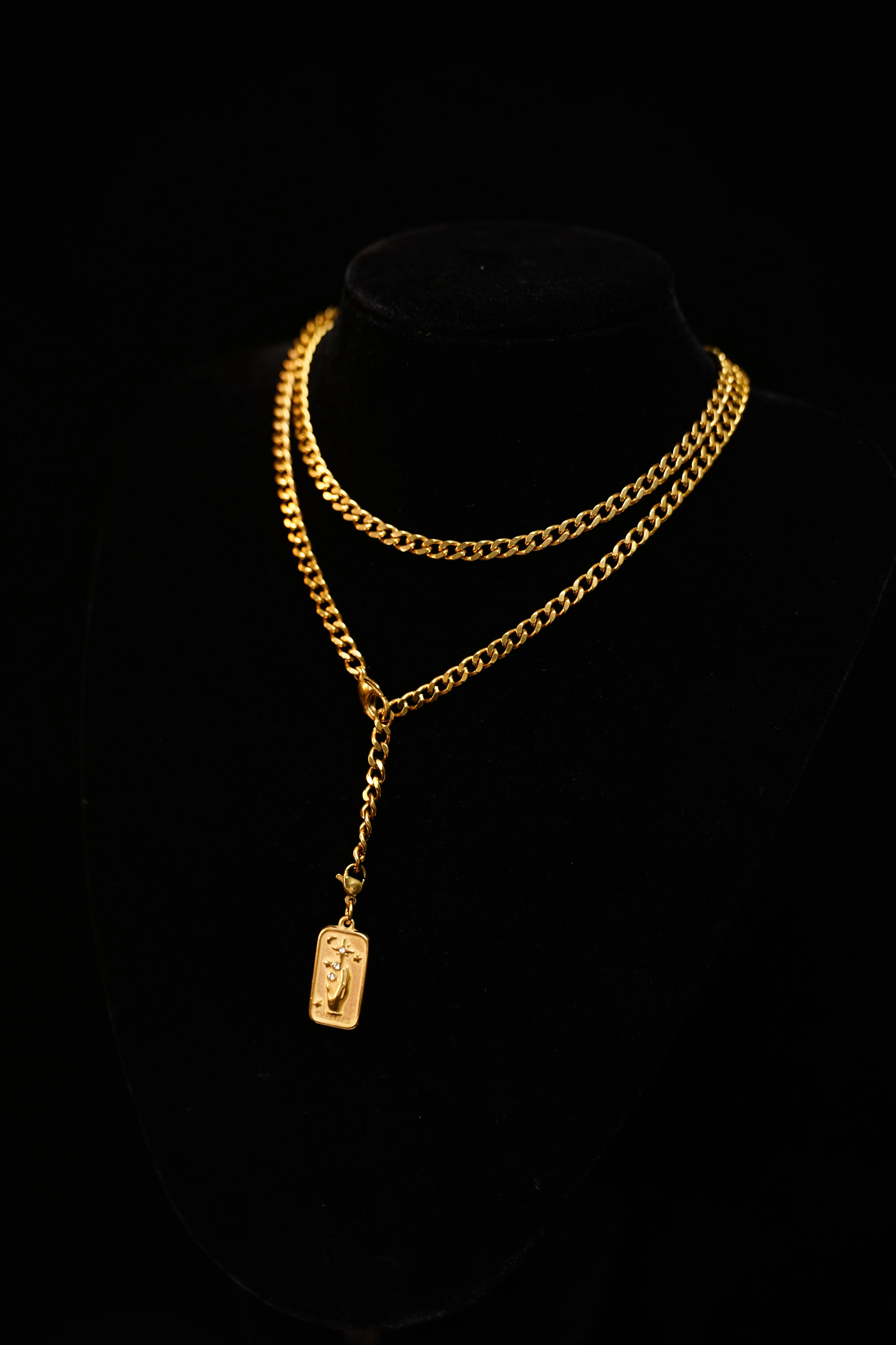 Golden Vintage Flora Couple Necklace Set