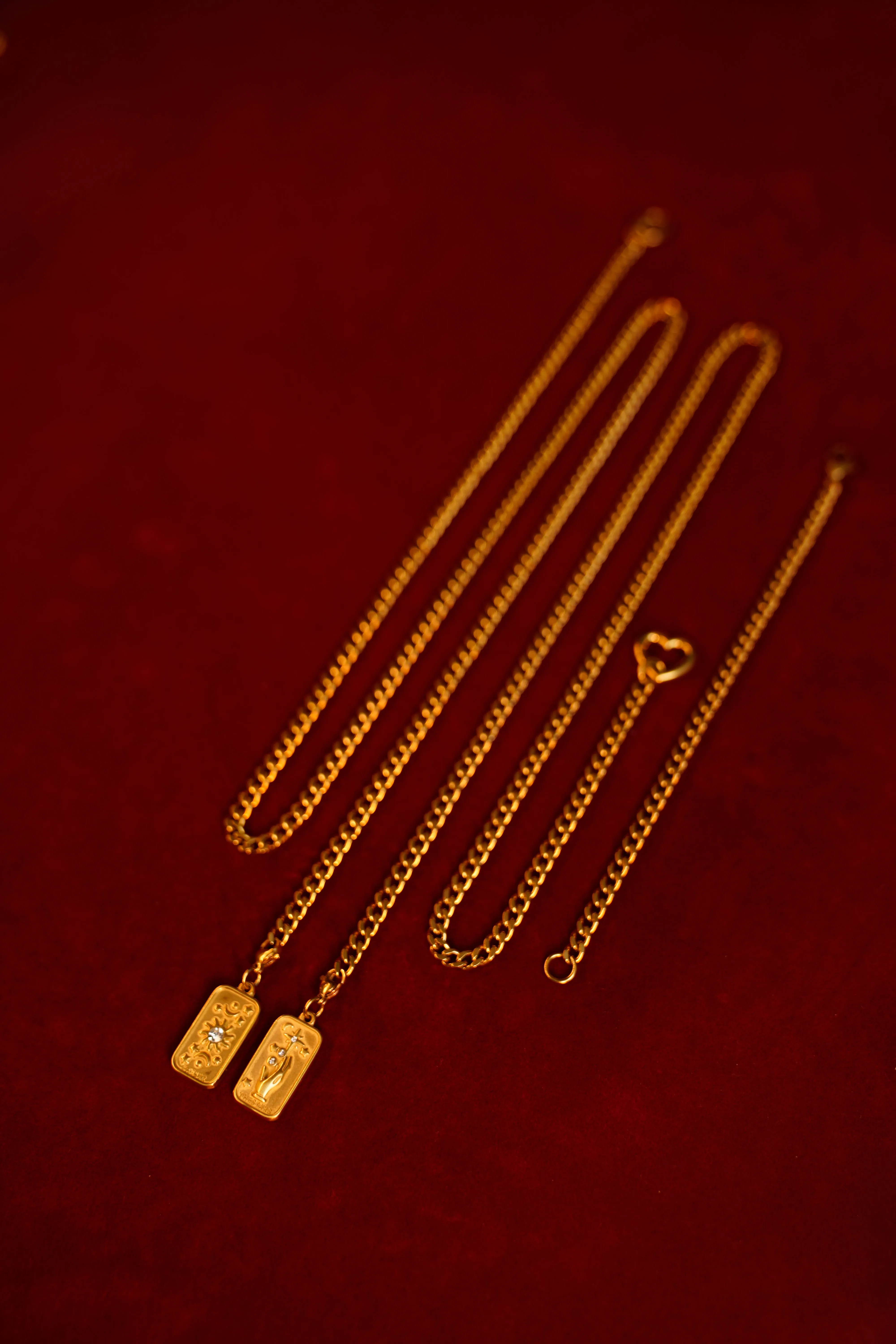 Golden Vintage Flora Couple Necklace Set