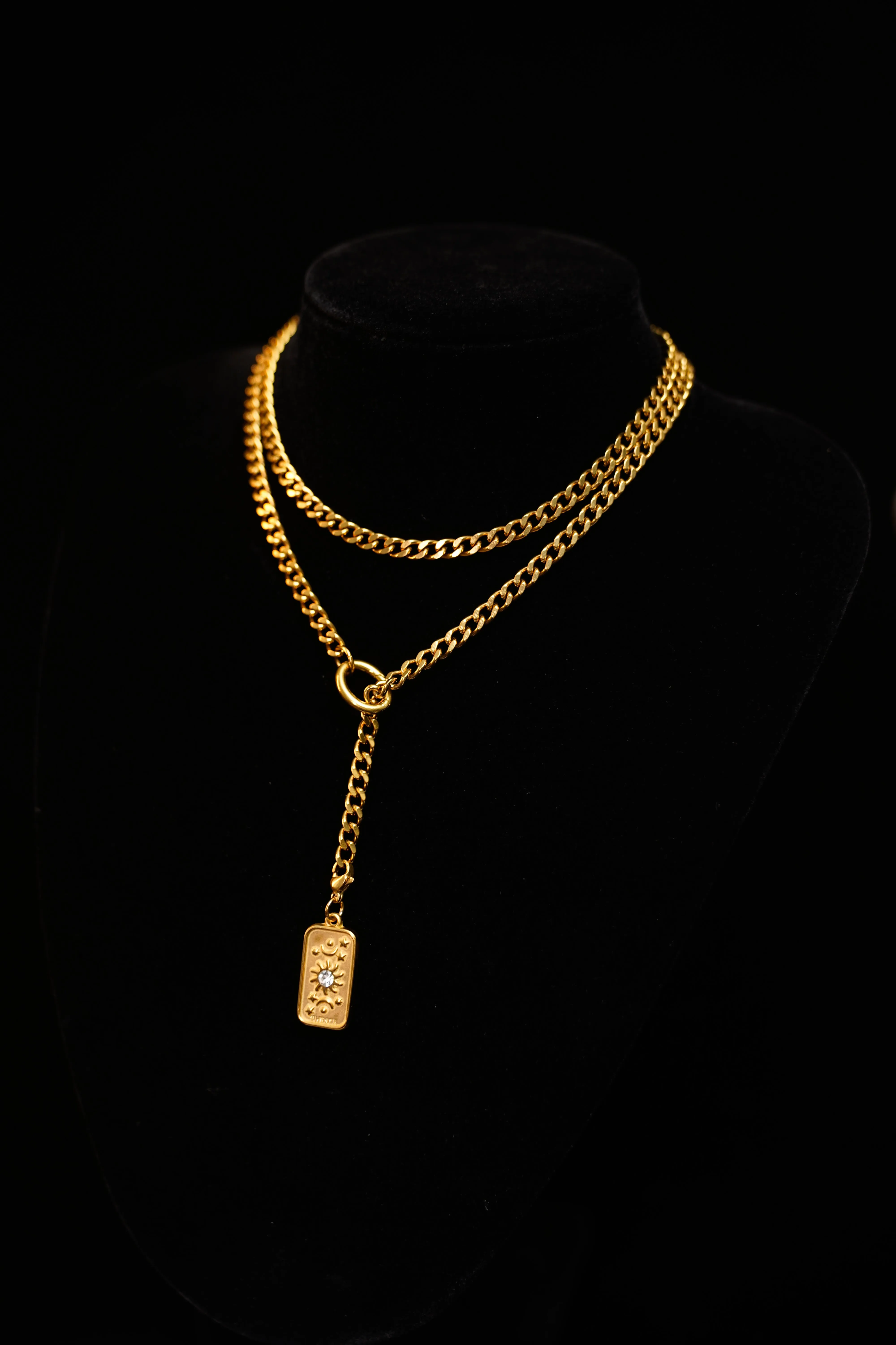 Golden Vintage Flora Couple Necklace Set