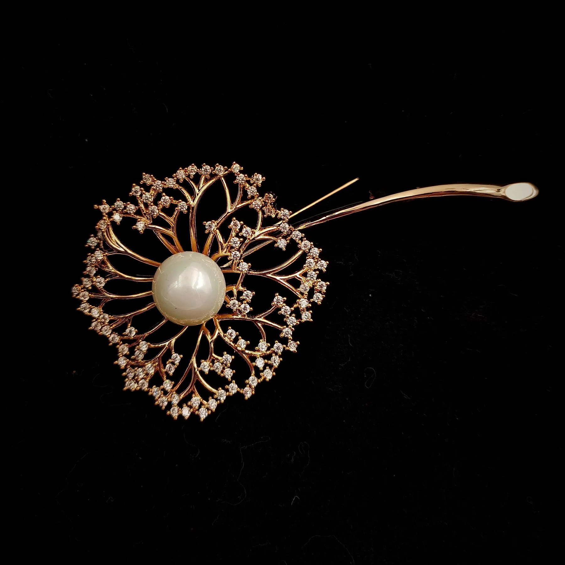 Gorgeous Gold Tone Mother of Pearl & Zircon Accent Dandelion Brooches Pins