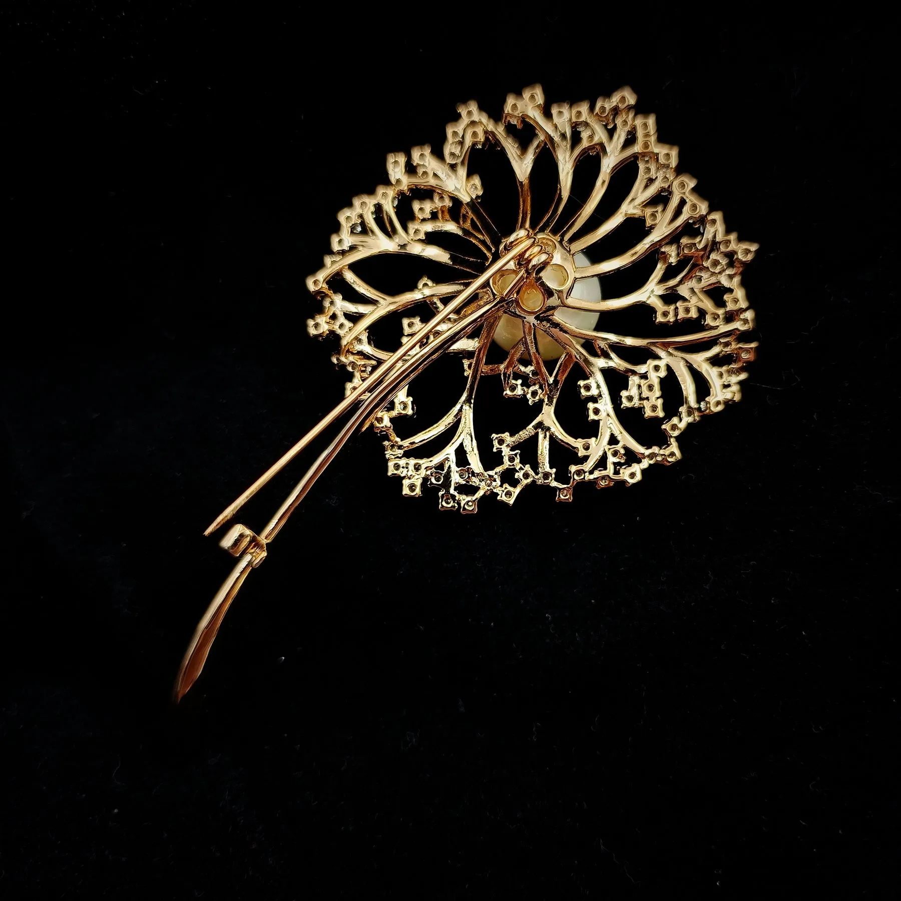 Gorgeous Gold Tone Mother of Pearl & Zircon Accent Dandelion Brooches Pins