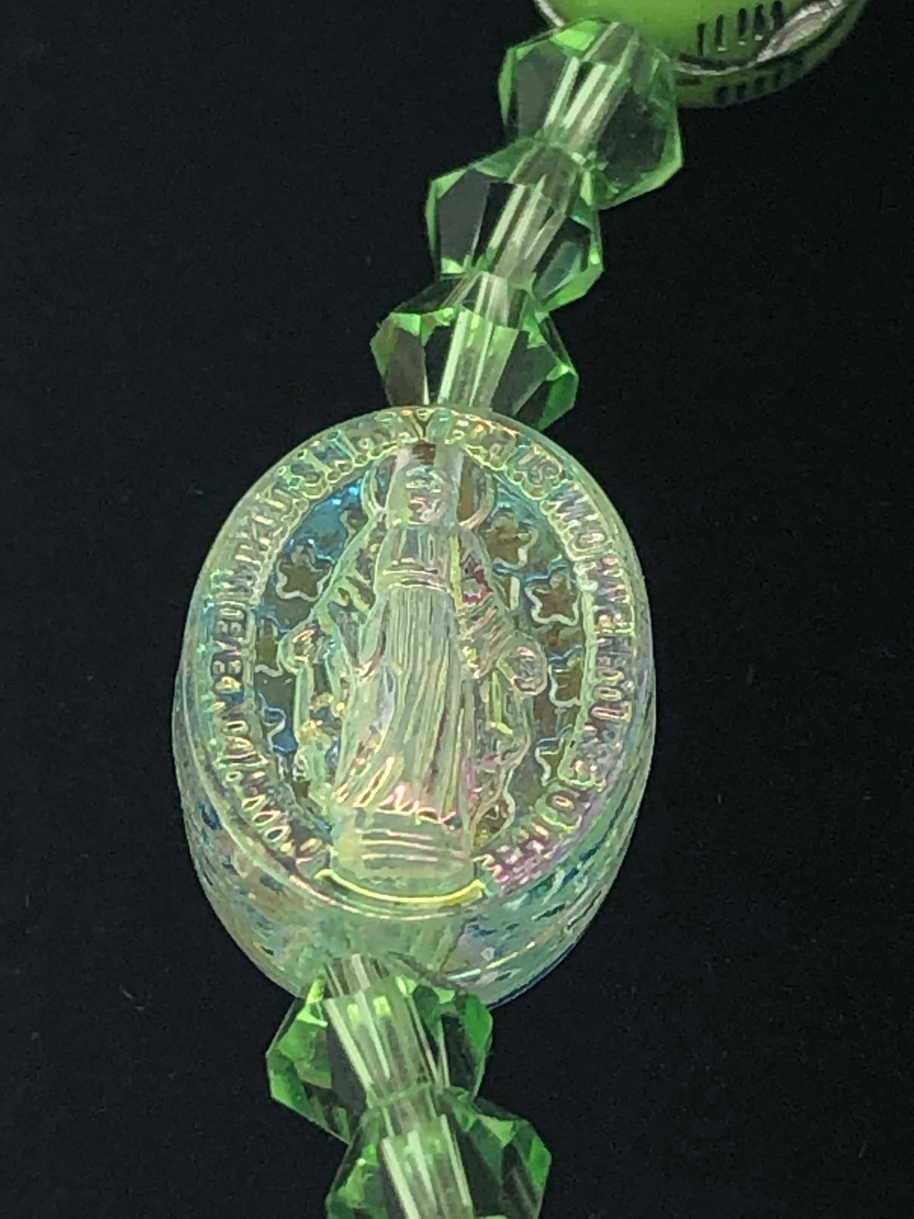 Green Flower Acrylic Children’s Rosary Bracelet (8mm)