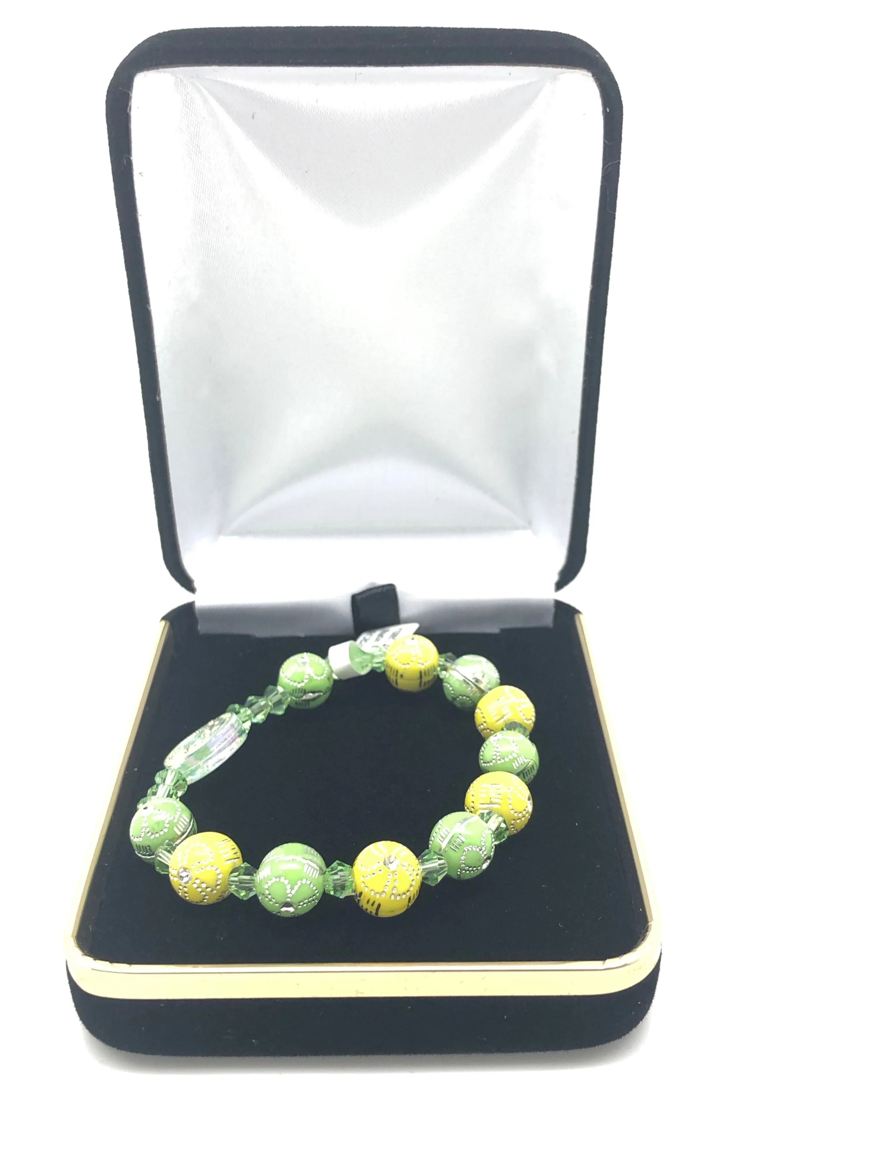 Green Flower Acrylic Children’s Rosary Bracelet (8mm)