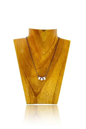 Harper Necklace - Pink Conch