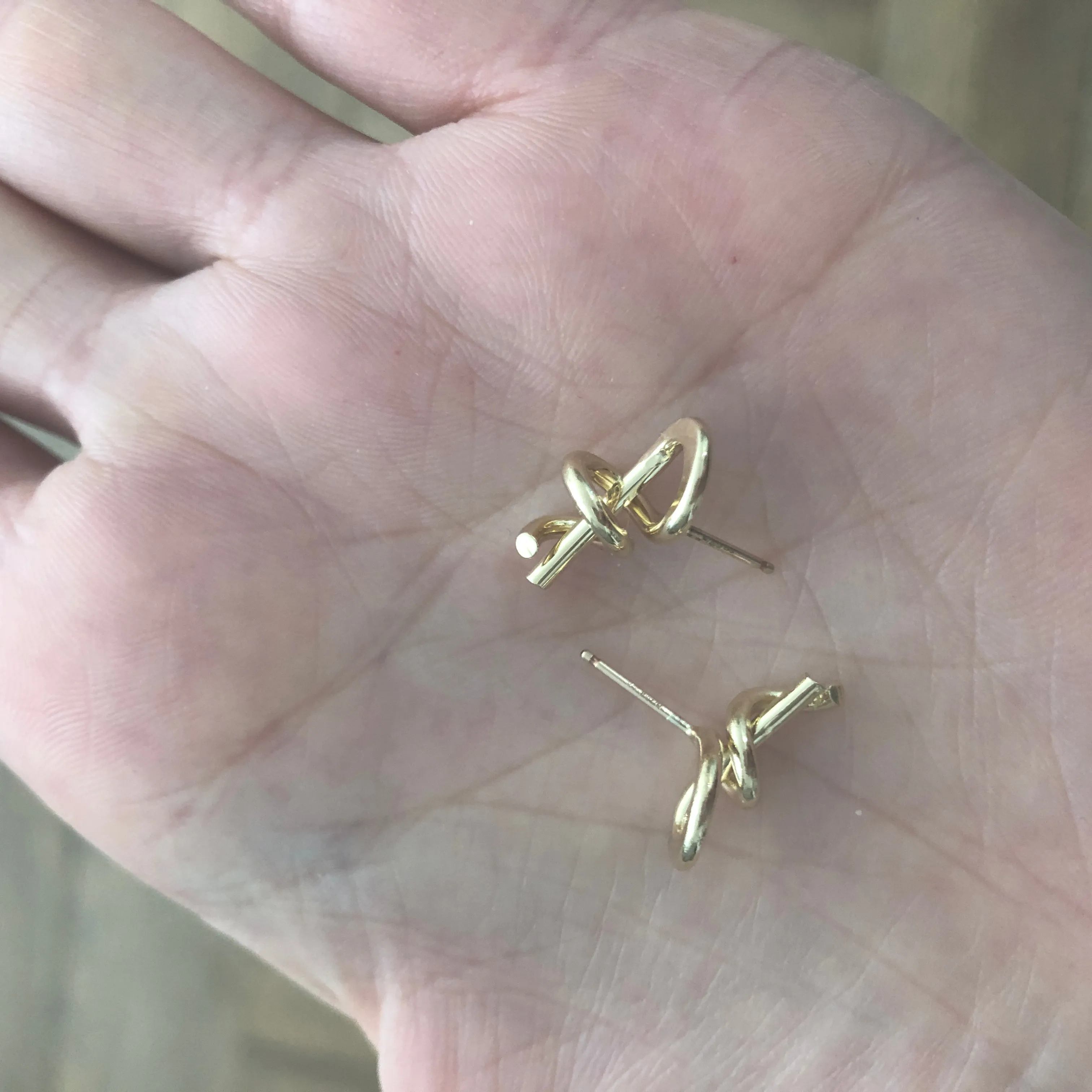 Hooked Up mini stud earrings