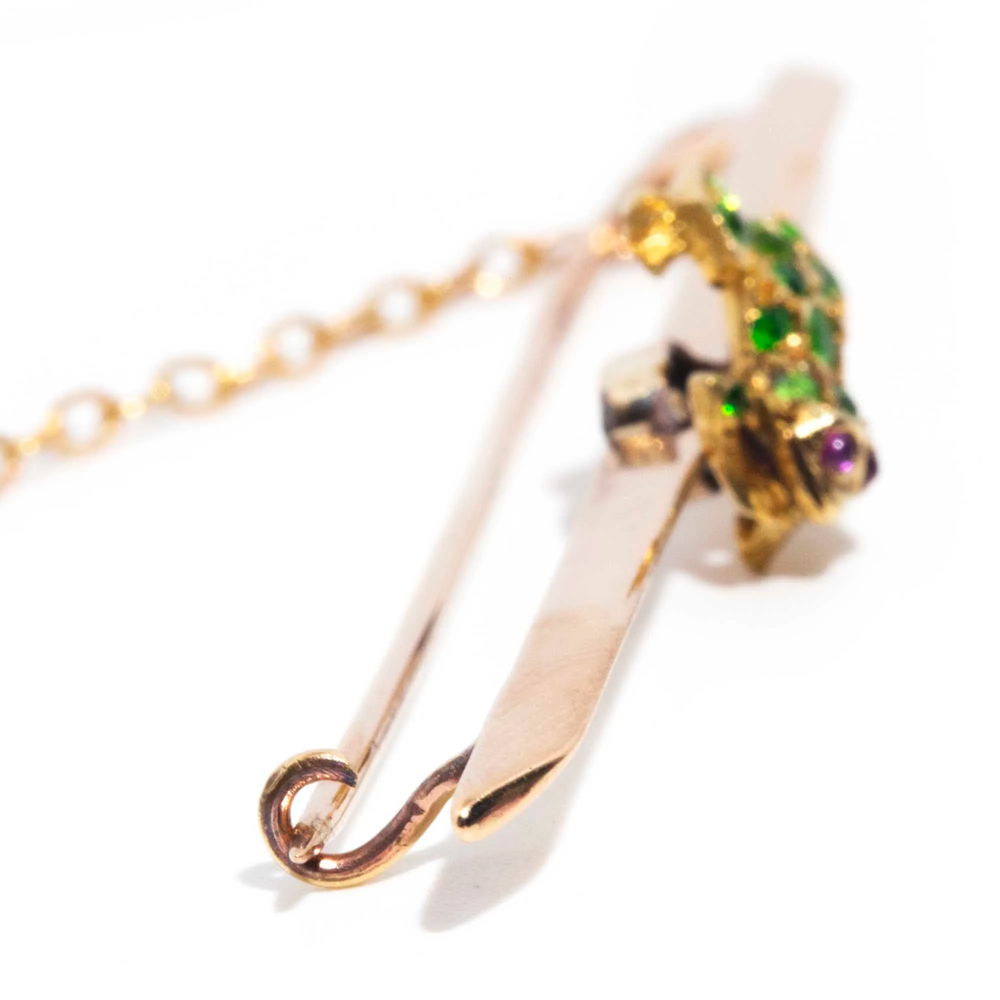Ido Antique 1854-1931 15ct Gold Demantoid Garnet Brooch
