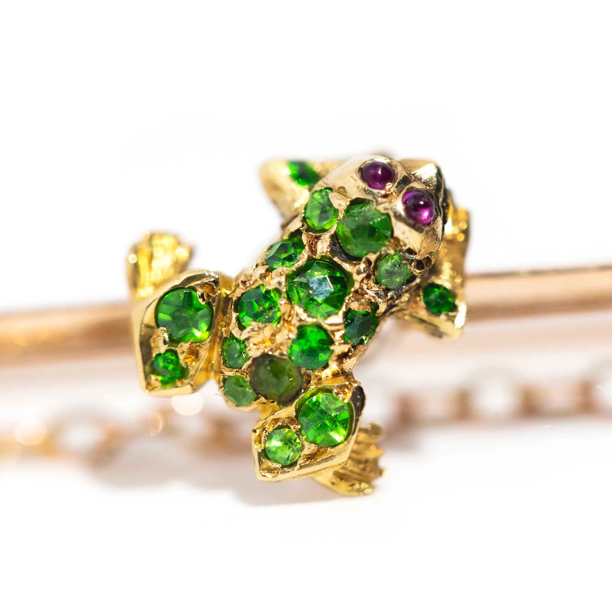 Ido Antique 1854-1931 15ct Gold Demantoid Garnet Brooch