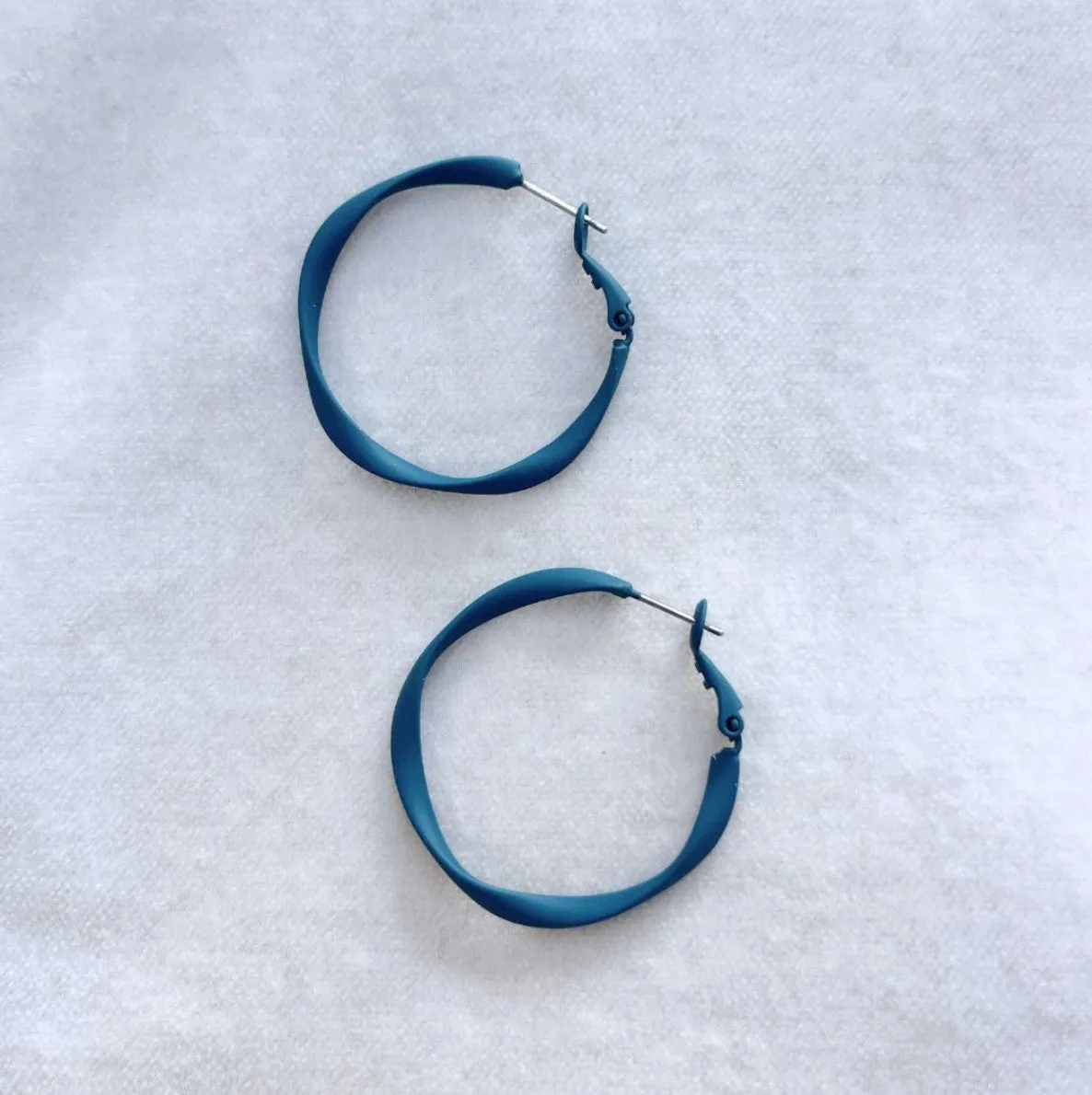 Jack & Freda Jewellery - Twisty Hoop Earrings