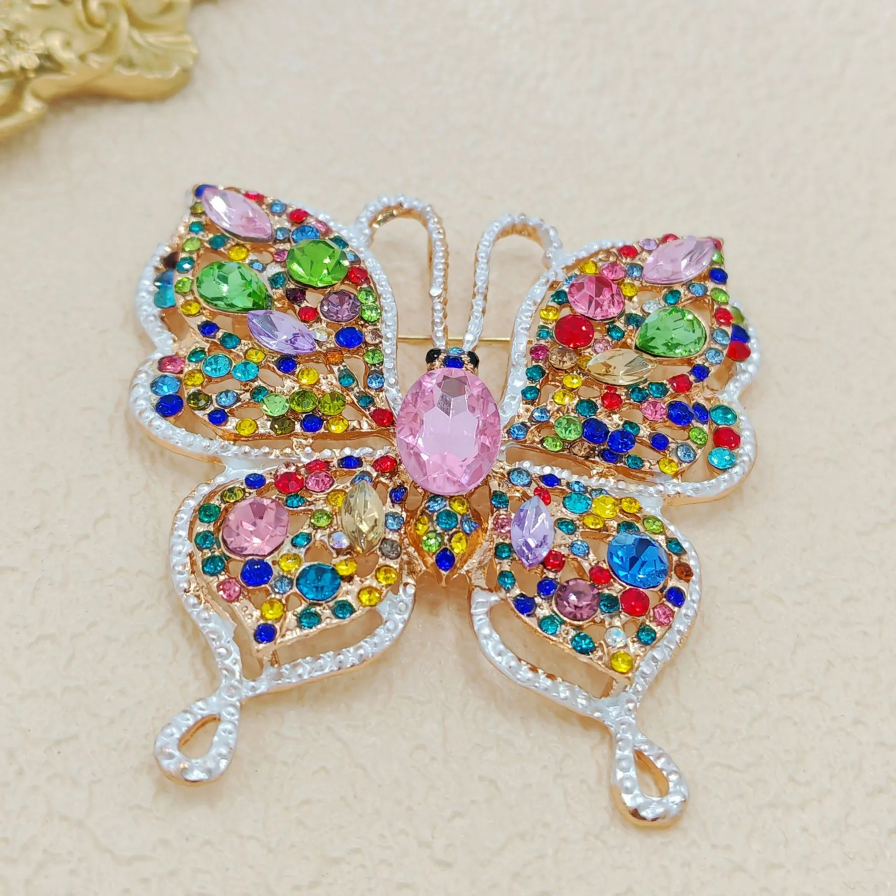 Jewelblings Stunning Opens Colorful Crystal Swallowtail Butterfly Brooches Hijab Pins