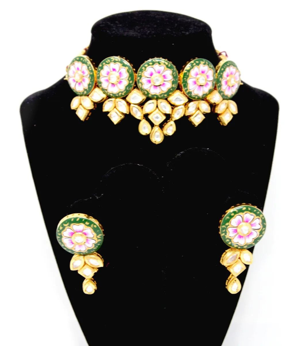 Kundan and Green Meenakari Choker Gold Necklace Set With Earrings