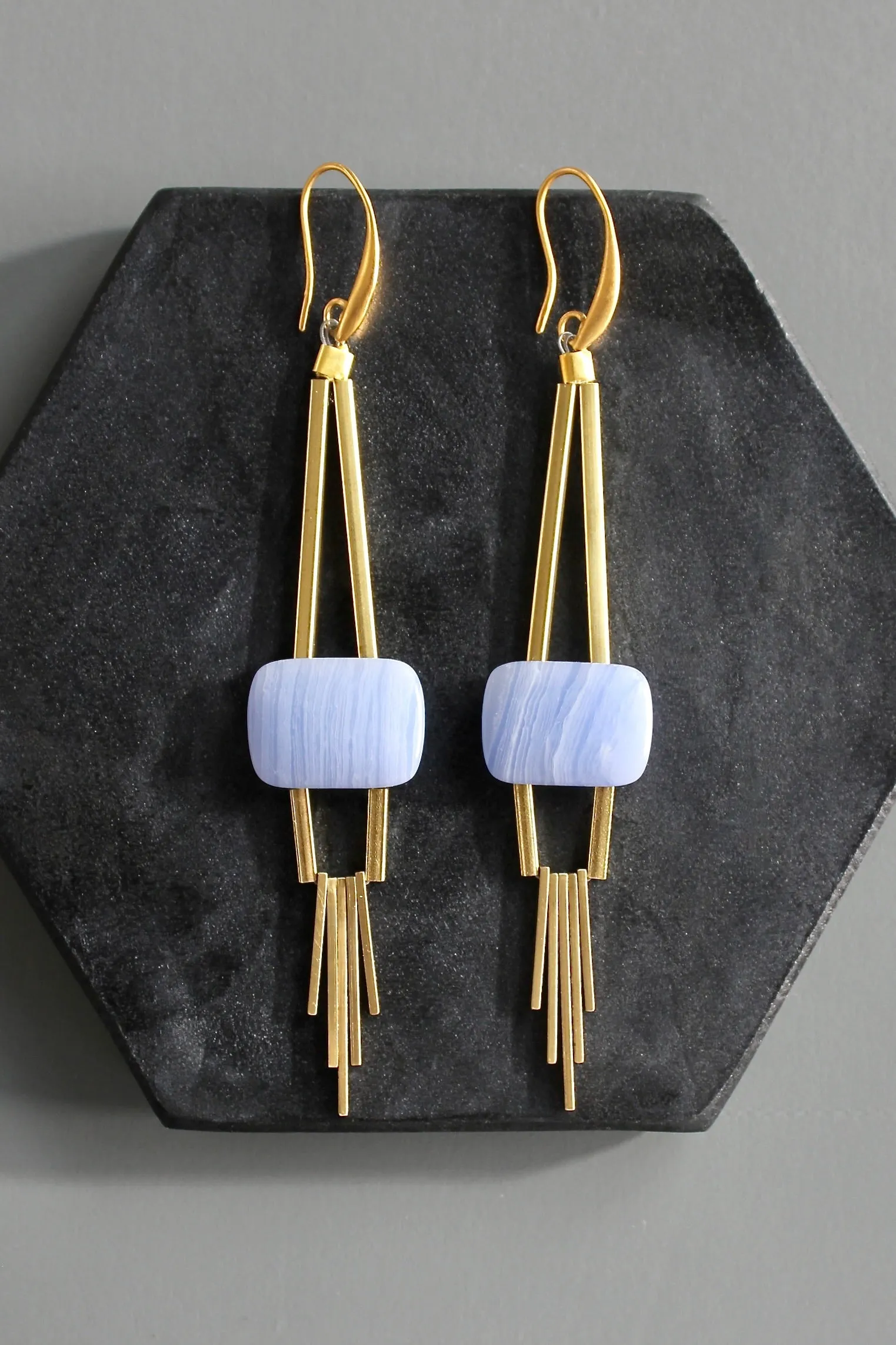 KYLE76 lavender geometric earrings