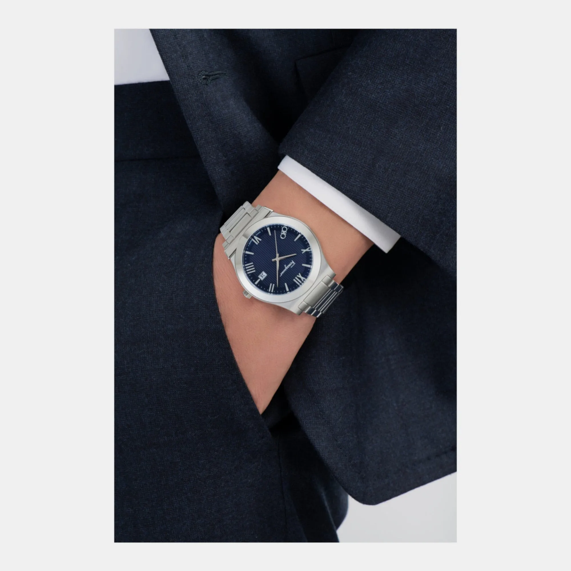 Men Blue Analog Stainless Steel Watch SFKM00423