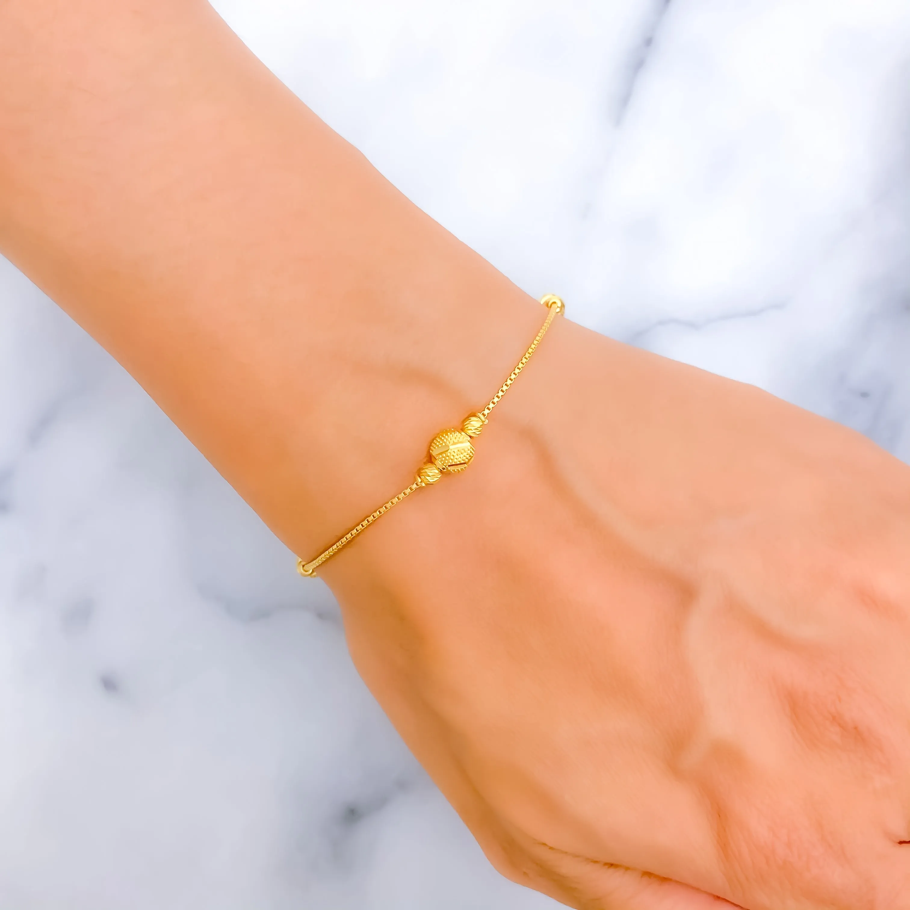 Minimalist Radiant 22k Gold Bracelet