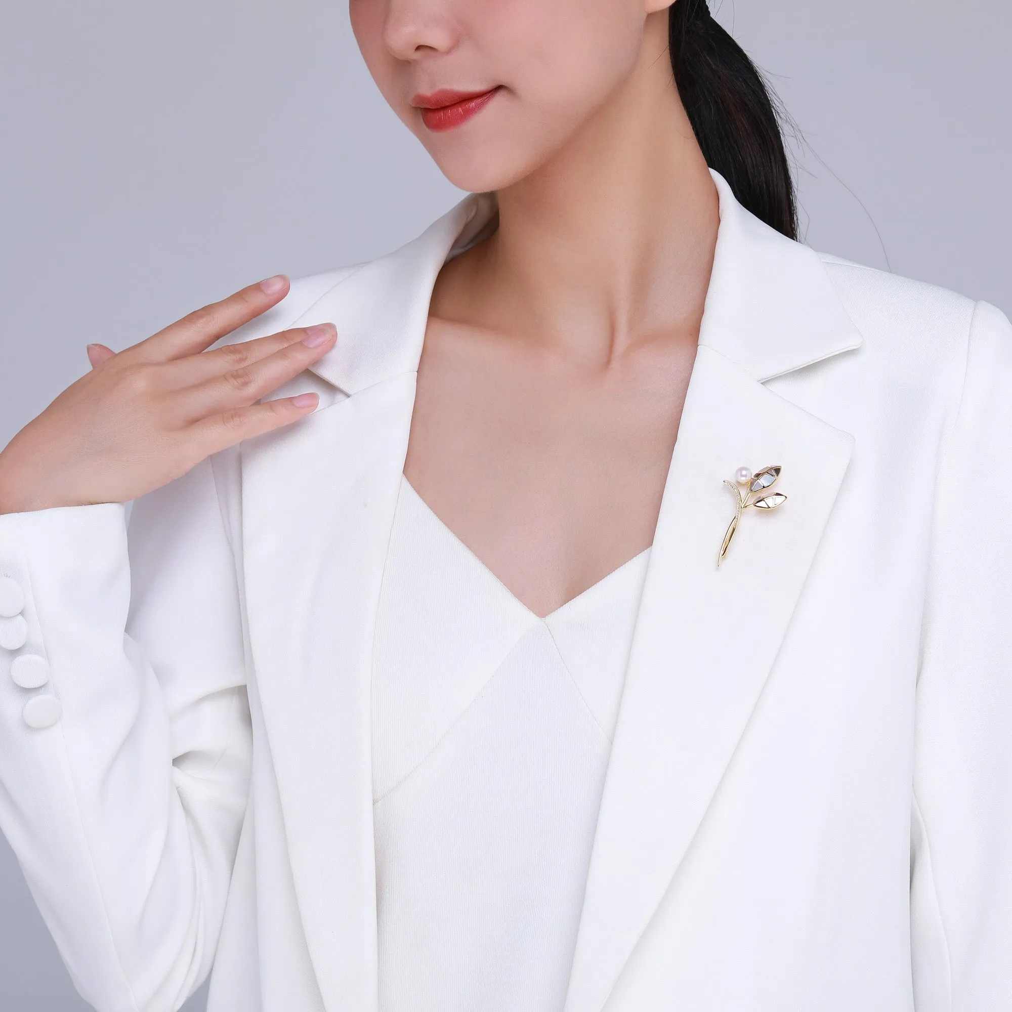 Mosaic Leaves Edison Pearl Brooch