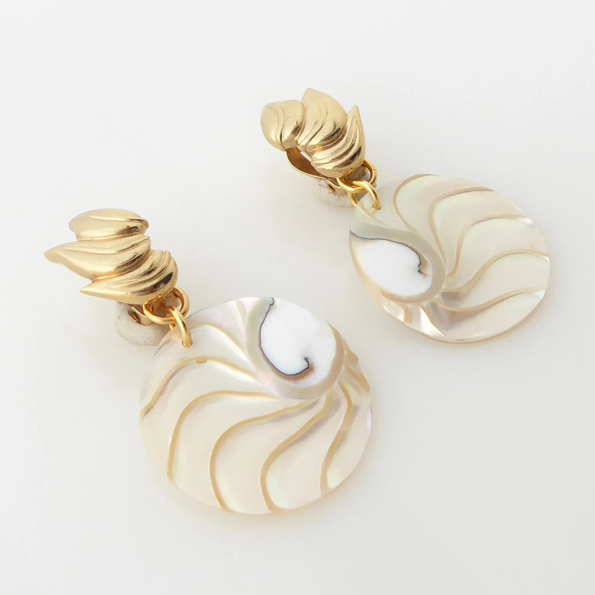 Nautilus chamber earrings