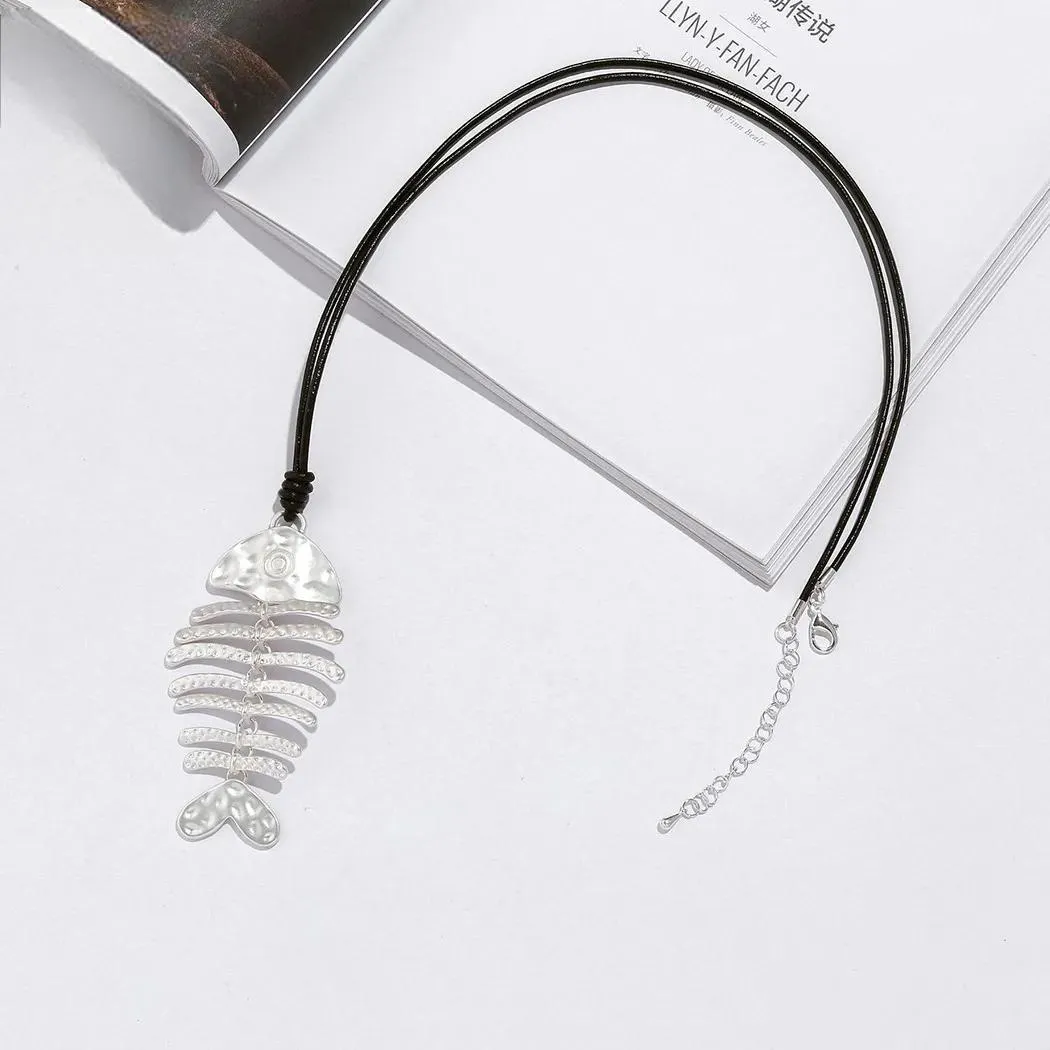 New in Long Goth Chains Necklace with Silver Color Fish Suspension Pendant