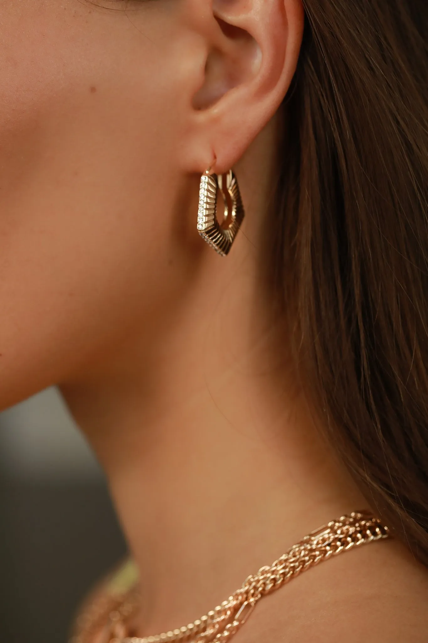 Phoebe Hoops