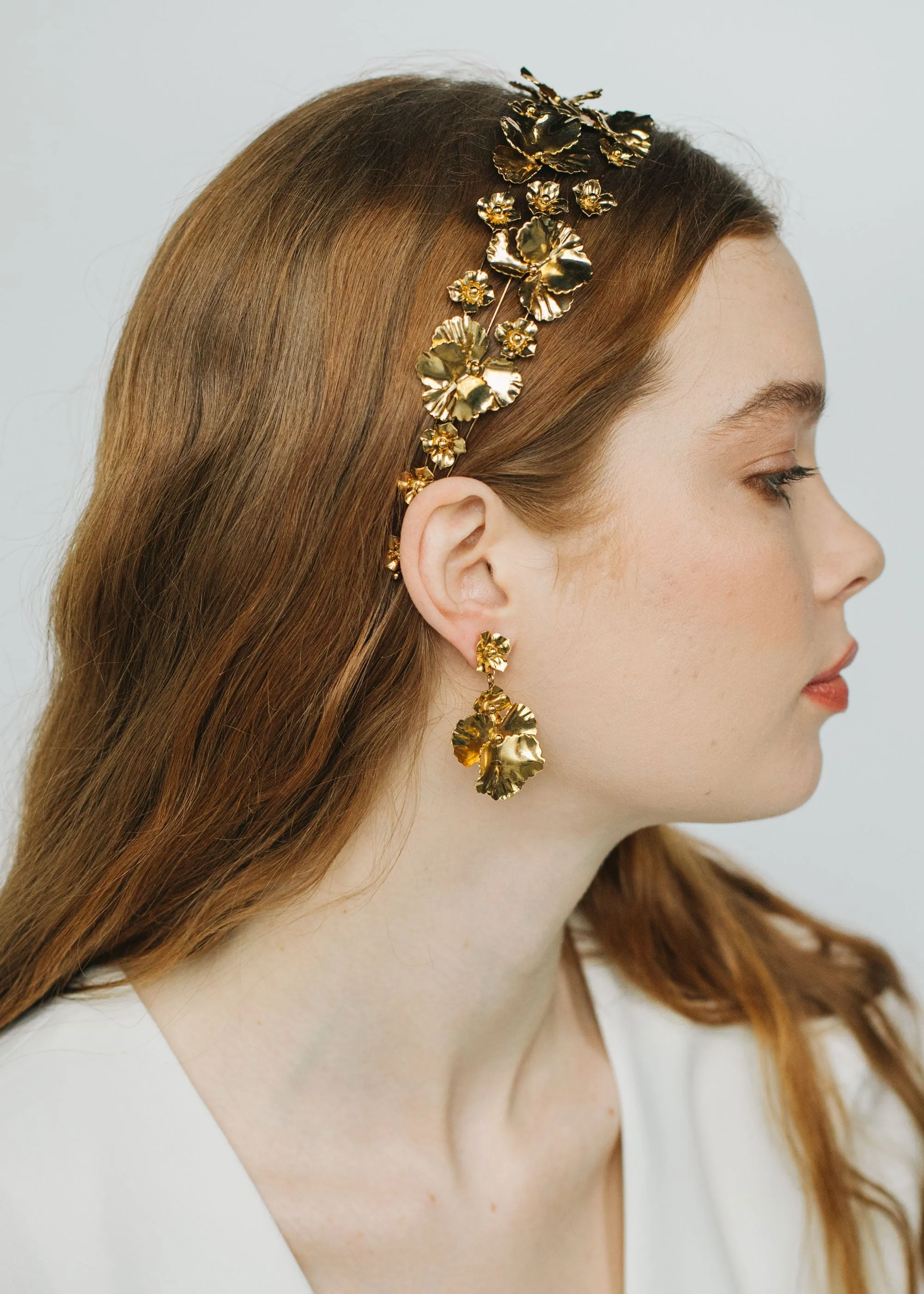 Samara Earrings -- Gold